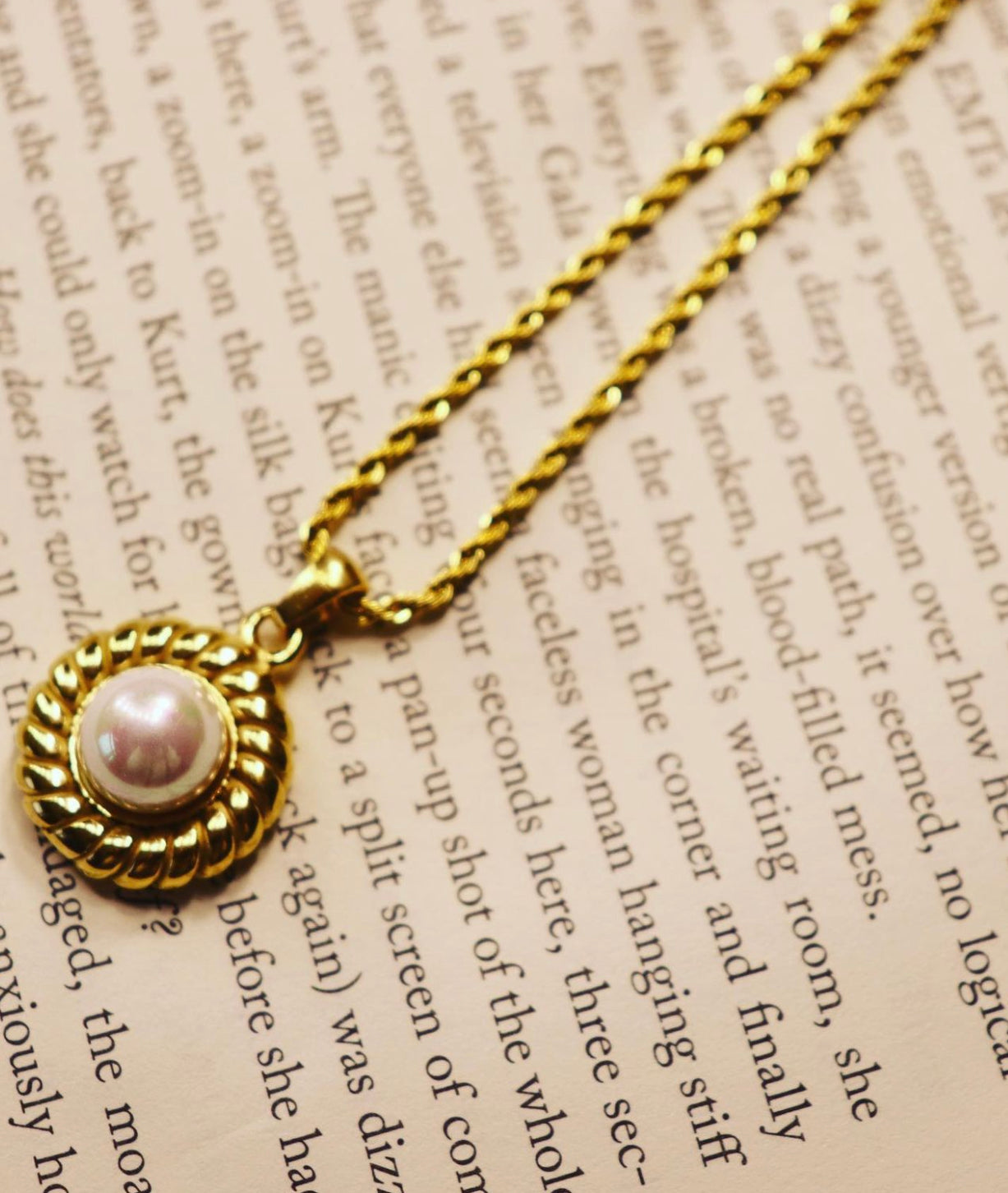 Classic Jewel Necklace -Collar Joya Clásica