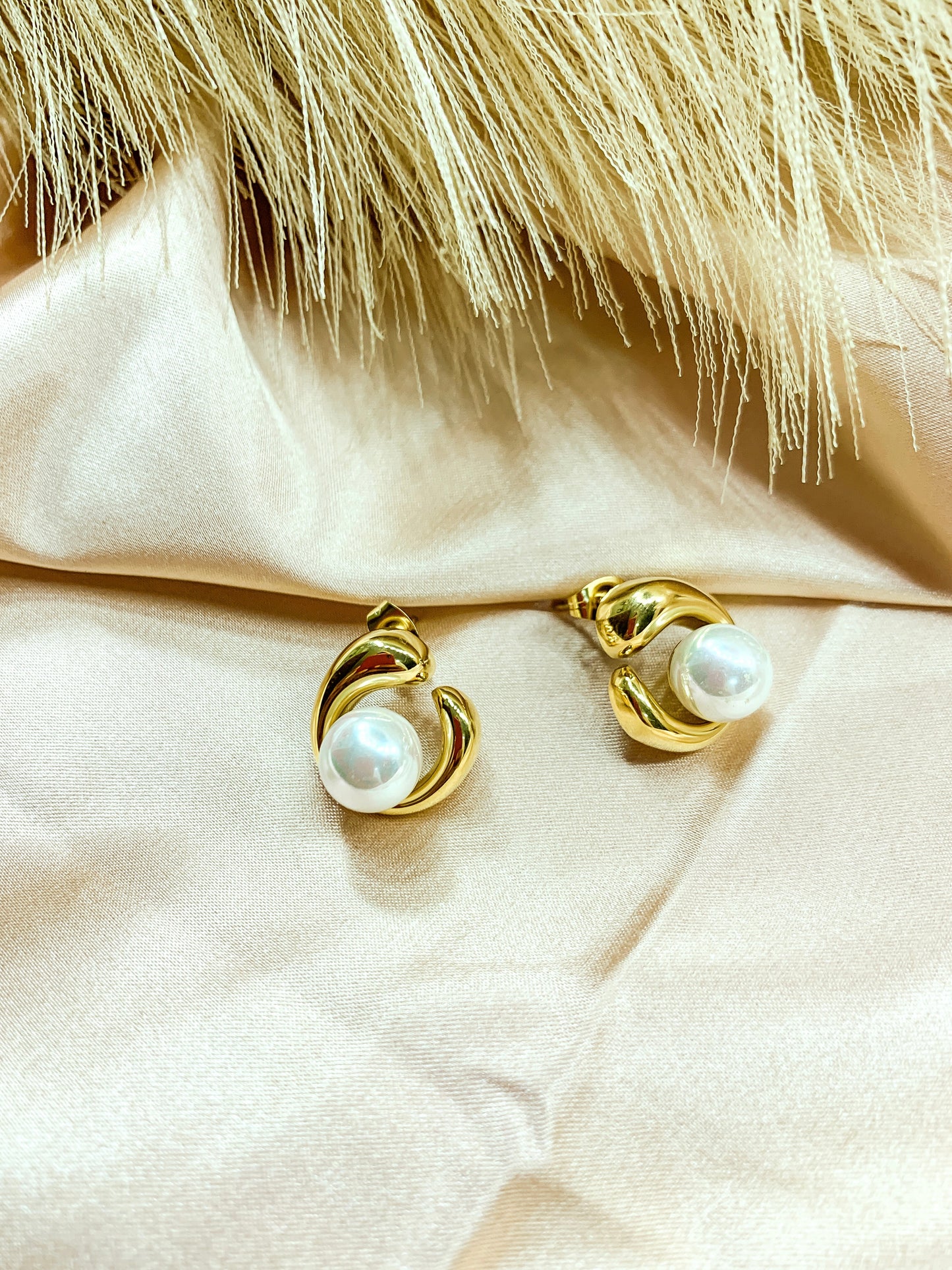 Emma Earrings - Aretes Emma