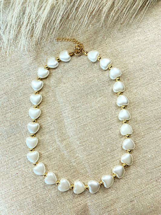 Heart pearl Choker